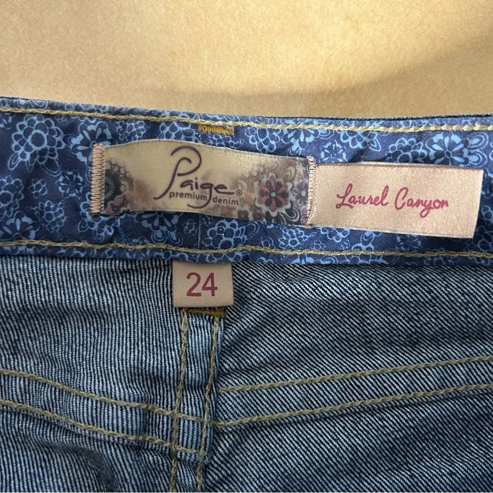 Paige Laurel Canyon dark‎ wash boot cut jeans size 24. - Picture 3 of 7